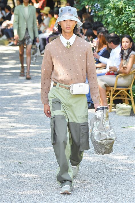 guadagnino fendi sfilata|Behind Luca Guadagnino and Fendi’s Big Fashion Week .